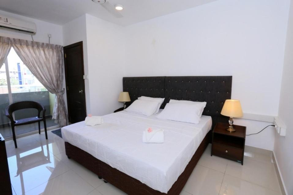 5 @ Rodney Place Bed and Breakfast Colombo Buitenkant foto